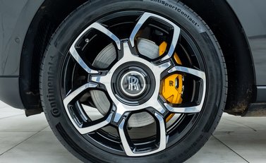 Rolls-Royce Cullinan Black Badge 33
