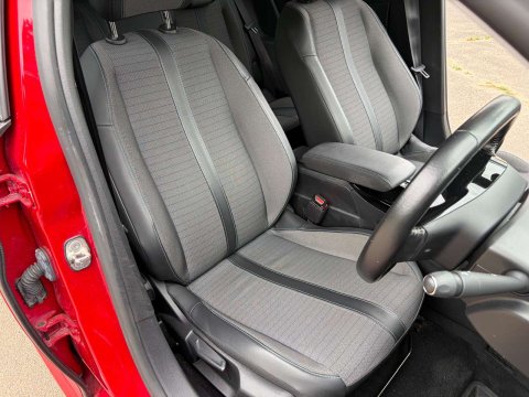Peugeot 208 208 Allure EV 5dr 16