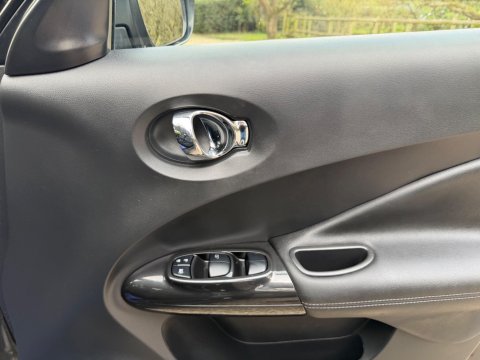 Nissan Juke 1.6 Bose Personal Edition Euro 6 5dr 29