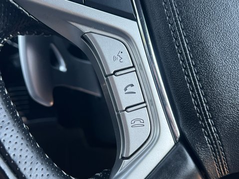 Mitsubishi Outlander PHEV DYNAMIC 31