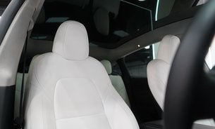Tesla Model Y PERFORMANCE Solid Black White Interior Now with GROK One Owner VAT Q 14