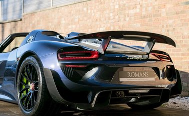 Porsche 918 Spyder Weissach 26