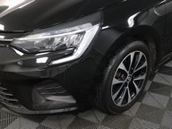 Renault Clio ICONIC TCE 31