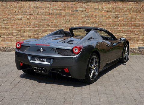 Ferrari 458 Spider 19
