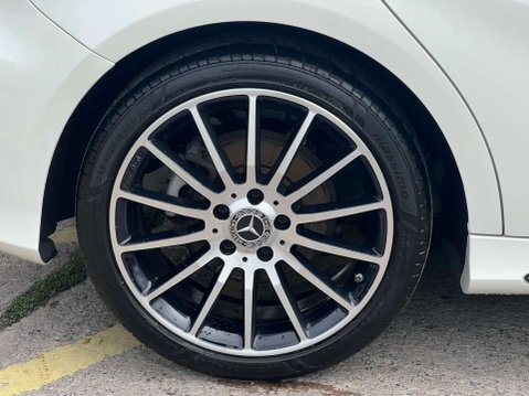 Mercedes-Benz A Class 2.1 A 200 WhiteArt Premium+ D Automatic 5dr - NATIONAL DELIVERY* 37