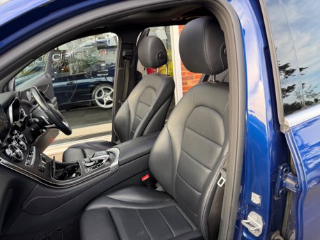 Mercedes-Benz GLC 3.0 GLC350d V6 AMG Line (Premium Plus) SUV 5dr Diesel G-Tronic 4MATIC 49