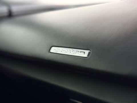 Audi R8 5.2 FSI V10 Plus S Tronic quattro Euro 6 (s/s) 2dr 49