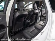 Volvo XC60 2.0 XC60 Momentum B4 MHEV AWD Auto 4WD 5dr 16