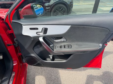 Mercedes-Benz A Class 2.0 A250 AMG Line (Premium Plus) Hatchback Petrol 7G-DCT Euro 6 (224 ps) 25