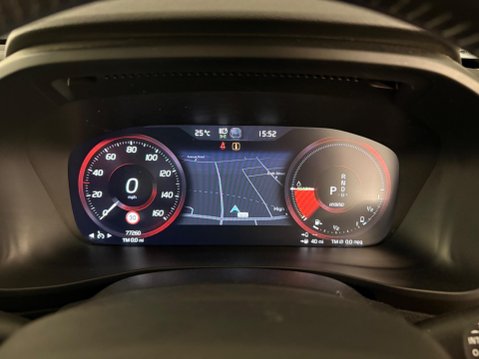 Volvo XC40 1.5h T5 Twin Engine Recharge 10.7kWh Inscription Pro Auto Euro 6 (s/s) 5dr 11