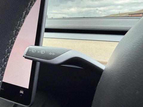 Tesla Model Y (Dual Motor) Long Range SUV 5dr Electric Auto 4WDE (384 bhp) 35