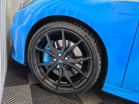 Ford Focus 2.3T EcoBoost RS Hatchback 5dr Petrol Manual AWD Euro 6 (s/s) (350 ps) 25