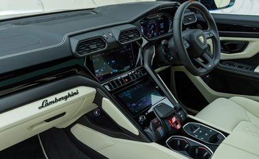 Lamborghini Urus S 17