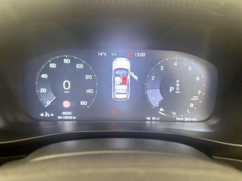 Volvo XC40 1.5 T3 R-Design SUV 5dr Petrol Auto Euro 6 (s/s) (163 ps) 14