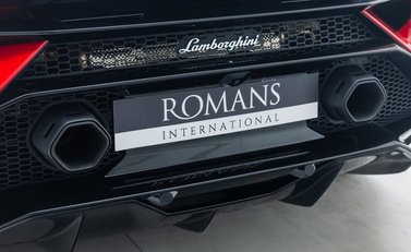 Lamborghini Huracan TECNICA 33