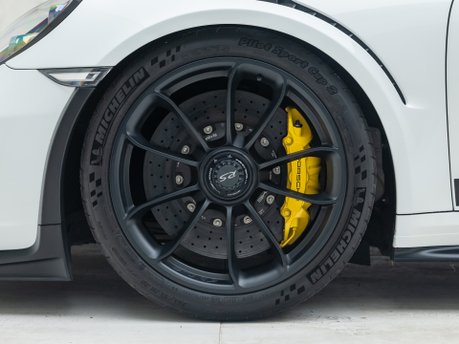 Porsche 911 GT3 RS (991.2) 