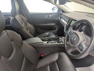 Volvo V60 2.0 V60 Momentum B4 MHEV Auto 5dr 31