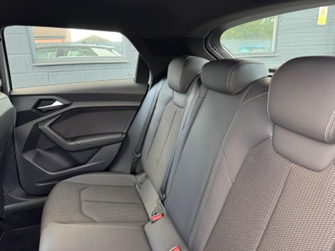 Audi A1 SPORTBACK TFSI S LINE 30