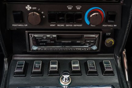 Aston Martin V8 Vantage X-Pack RESTORED 20