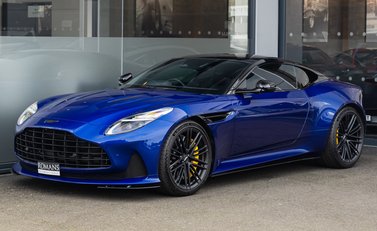 Aston Martin DB12 V8 2