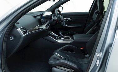 BMW M3 Competition xDrive Touring 16