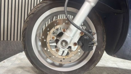Piaggio Fly 2015 ONLY 8K RUNNING PROJECT SCOOTER SPARES OR REPAIR 125CC 23