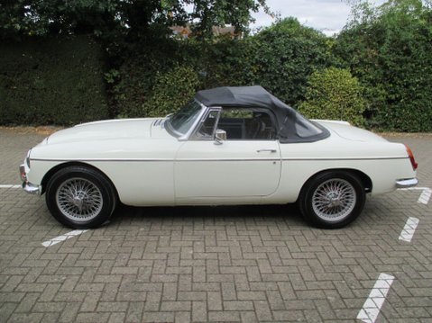 MG MGC 10