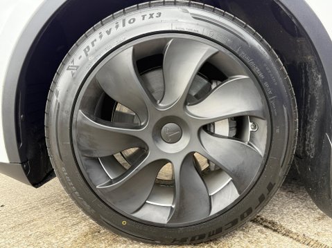 Tesla Model Y SUV 5dr Electric Auto RWD (346 ps) 17