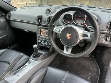 Cayman R Interior