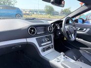 Mercedes-Benz SL Series 3.5 SL350 10