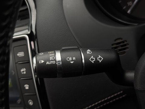 Jaguar XE 2.0d R-Sport Auto AWD Euro 6 (s/s) 4dr 85