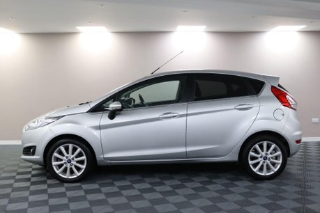 Ford Fiesta TITANIUM 18