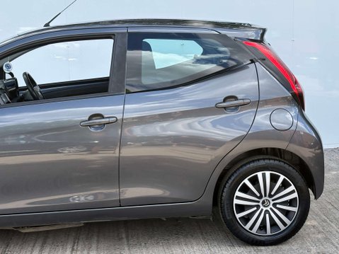 Toyota Aygo 1.0 Aygo X-Play TSS VVT-i 5dr 34
