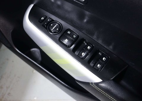 Kia Picanto 1.0 Picanto X-Line S Auto 5dr 44