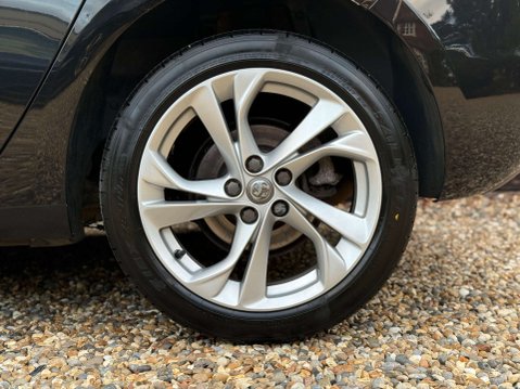 Vauxhall Astra 1.4 Astra SRi Nav T 5dr 29