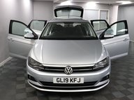 Volkswagen Polo SE TSI 7