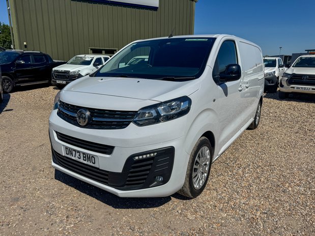 Vauxhall Vivaro SWB L1H1 Low Roof Pro 2700 Air Con Cruise Sensors EURO 6 2