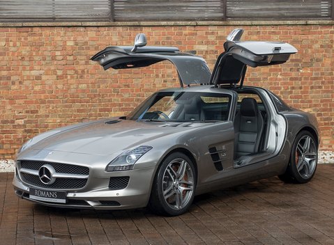 Mercedes-Benz SLS AMG 7
