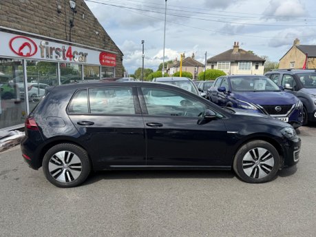 Volkswagen Golf E-GOLF 8