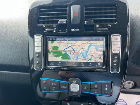Nissan LEAF 30kWh Tekna Auto 5dr 23