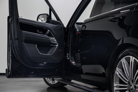 Land Rover Range Rover 3.0 D350 MHEV Autobiography SUV 5dr Diesel Auto 4WD Euro 6 (s/s) (LWB, 7Sea 6