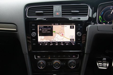 Volkswagen Golf GTE ADVANCE DSG 23