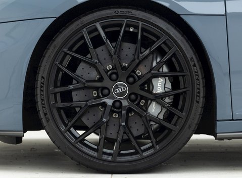 Audi R8 V10 Performance Quattro 8