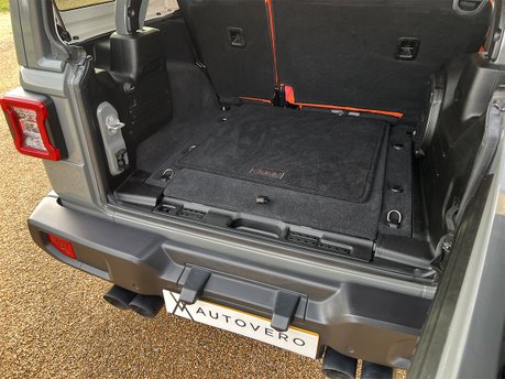 Jeep Wrangler CHELSEA TRUCK 68