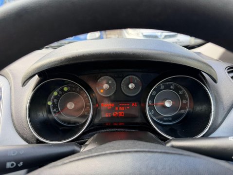 Fiat Punto Evo 1.4 Active Euro 5 (s/s) 3dr 21