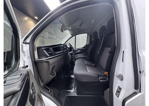 Ford Transit Custom 2.0 280 EcoBlue Leader Panel Van 5dr Diesel Manual L1 H1 Euro 6 (s/s) (105 43