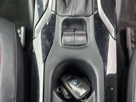 Toyota Corolla 2.0 VVT-h Excel Hatchback 5dr Petrol Hybrid CVT Euro 6 (s/s) (184 ps) 26