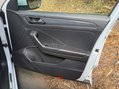Volkswagen T-Roc 1.6 T-Roc R-Line TDI 5dr 37