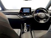 Toyota C-HR 1.8 VVT-h GPF Design SUV 5dr Petrol Hybrid CVT Euro 6 (s/s) (122 ps) Air Co 19