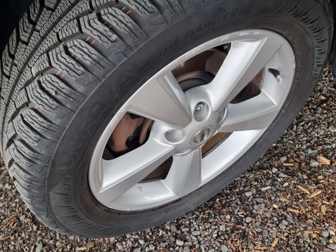 Nissan Qashqai TEKNA Just Serviced New MOT 16